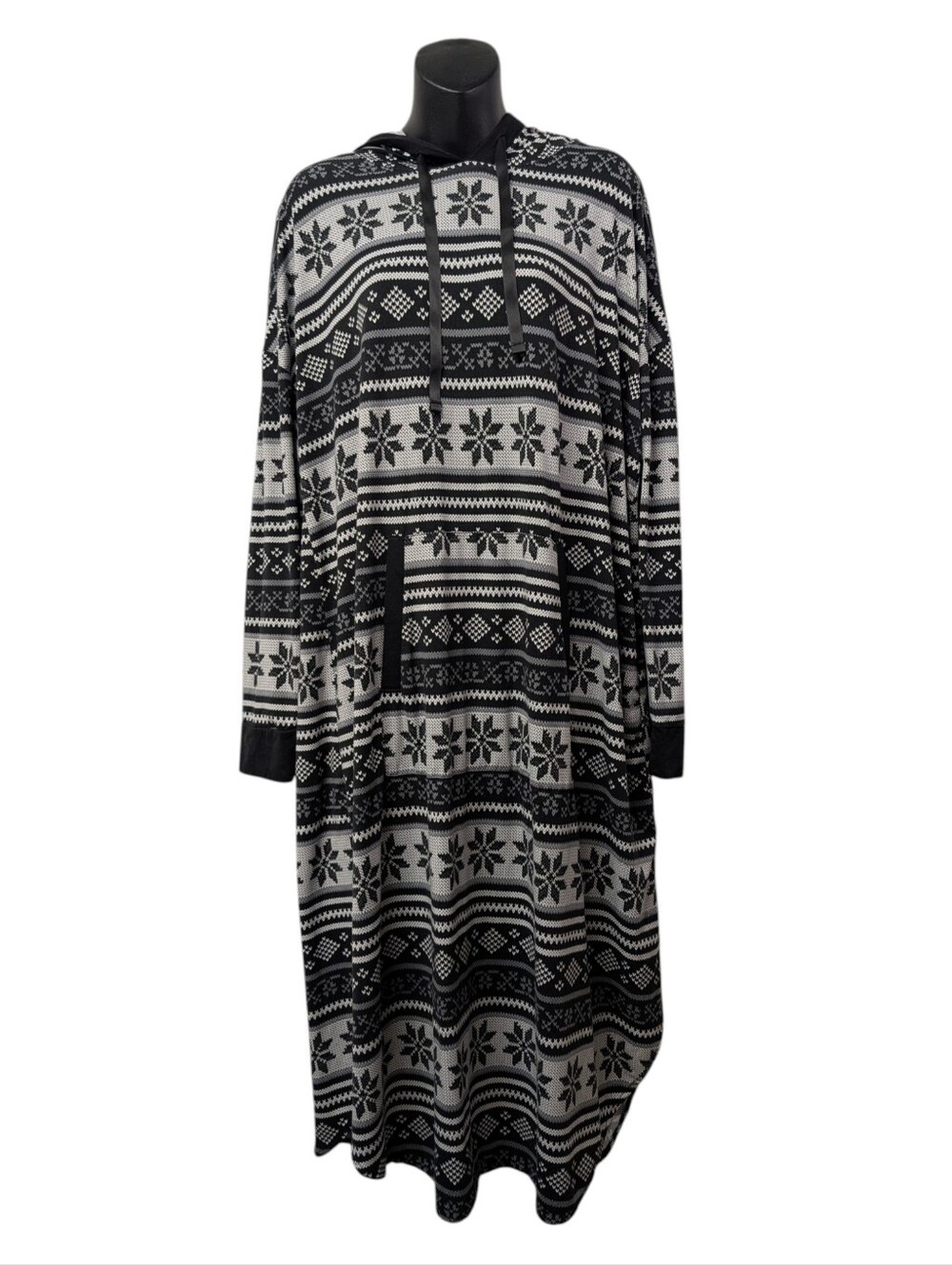 Simply Vera Vera Wang XL Black White Fair Isle Snowflake Hooded Sweater Dress